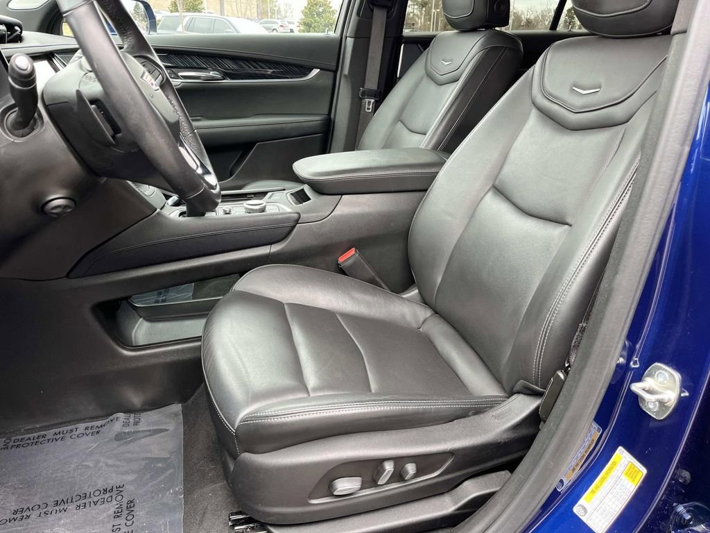 Certified 2024 Cadillac XT6 Premium Luxury image 23