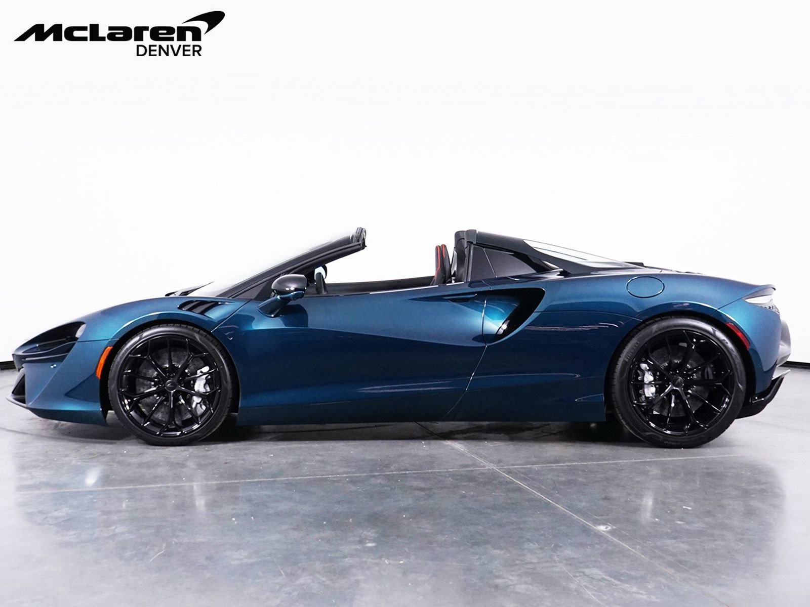 New 2026 McLaren Artura Spider image 2