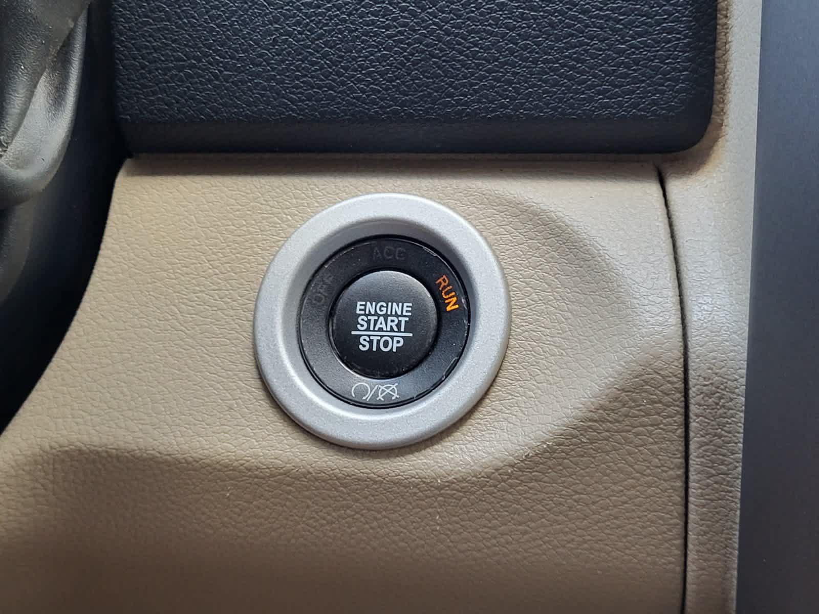 Used 2018 RAM 2500 Limited AWD/4WD image 23