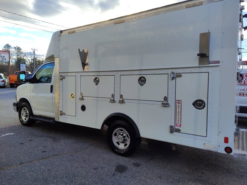 Used 2012 Chevrolet Express 3500 image 5