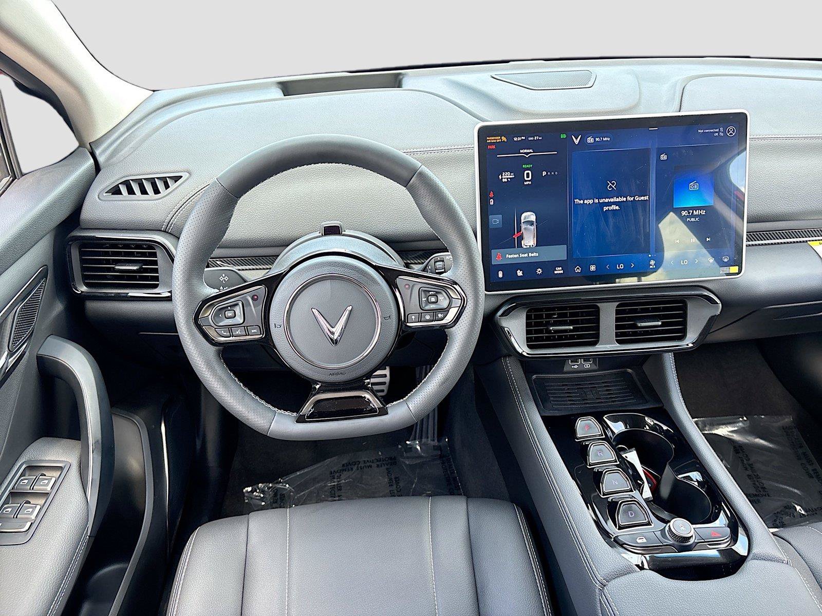 New 2025 VinFast VF 8 Eco AWD/4WD image 21