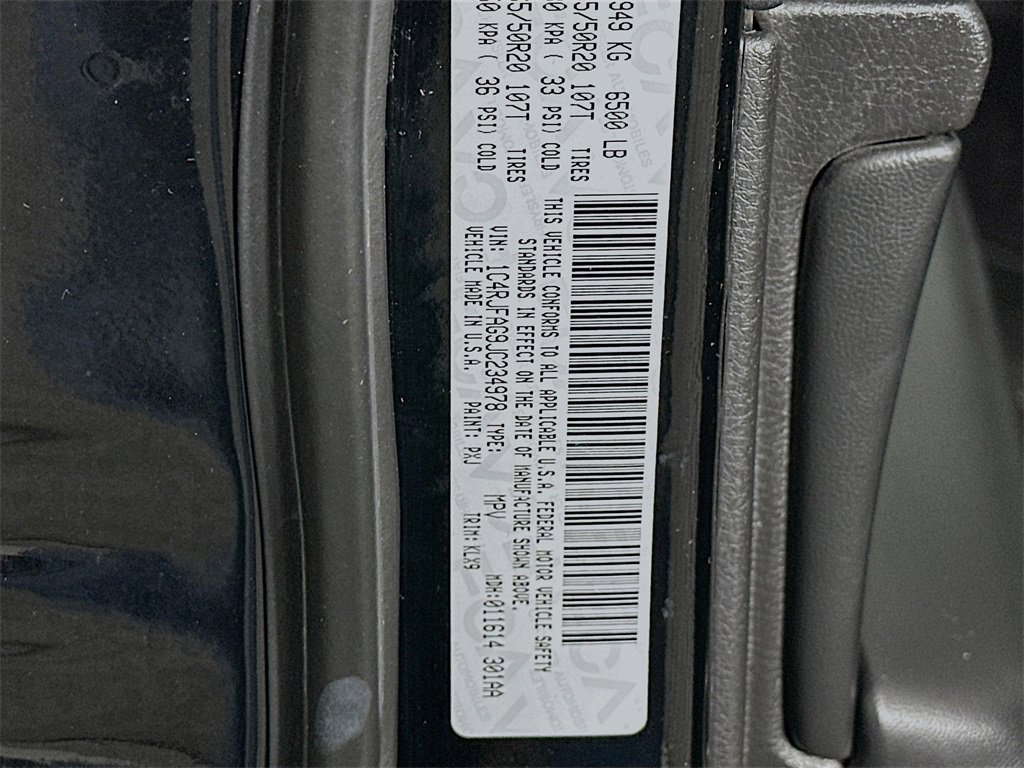 Used 2018 Jeep Grand Cherokee Altitude image 31