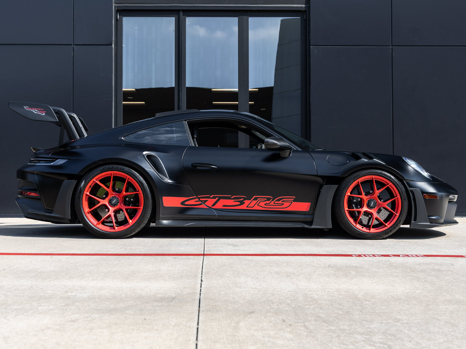 Certified 2025 Porsche 911 GT3 RS RWD image 12