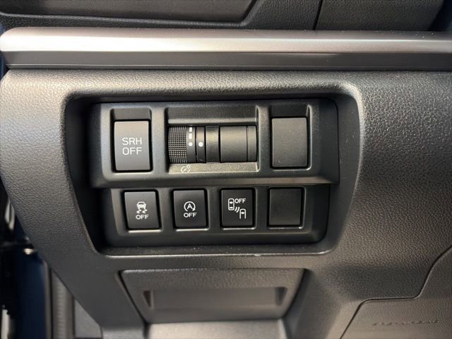 Used 2021 Subaru Crosstrek 2.5i Limited w/ Moonroof Package 2 image 16