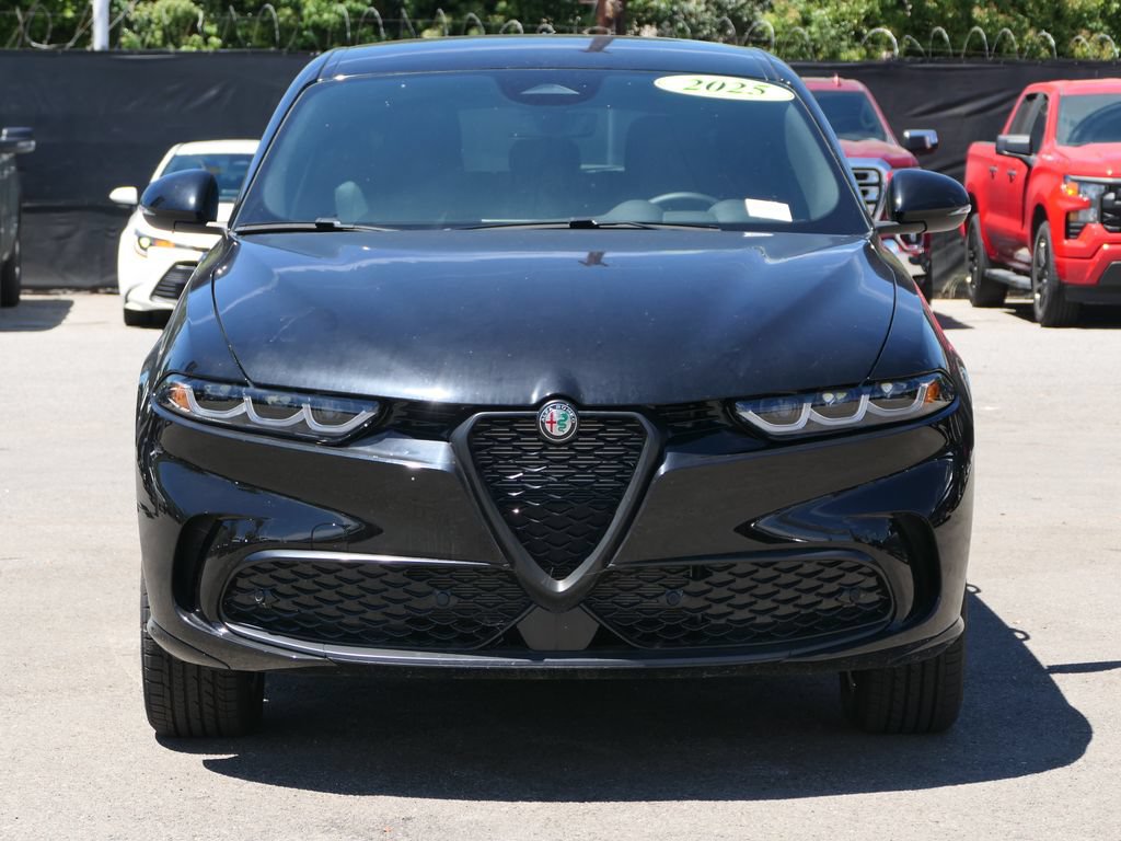 Used 2025 Alfa Romeo Tonale w/ Premium Package AWD/4WD image 6