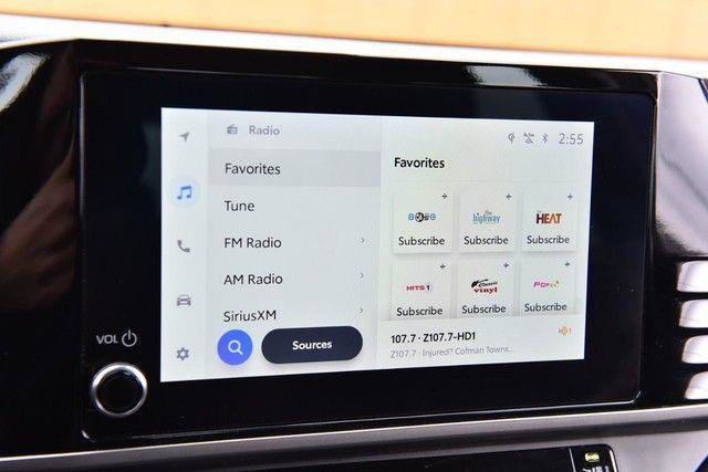 Used 2025 Toyota Camry LE image 14