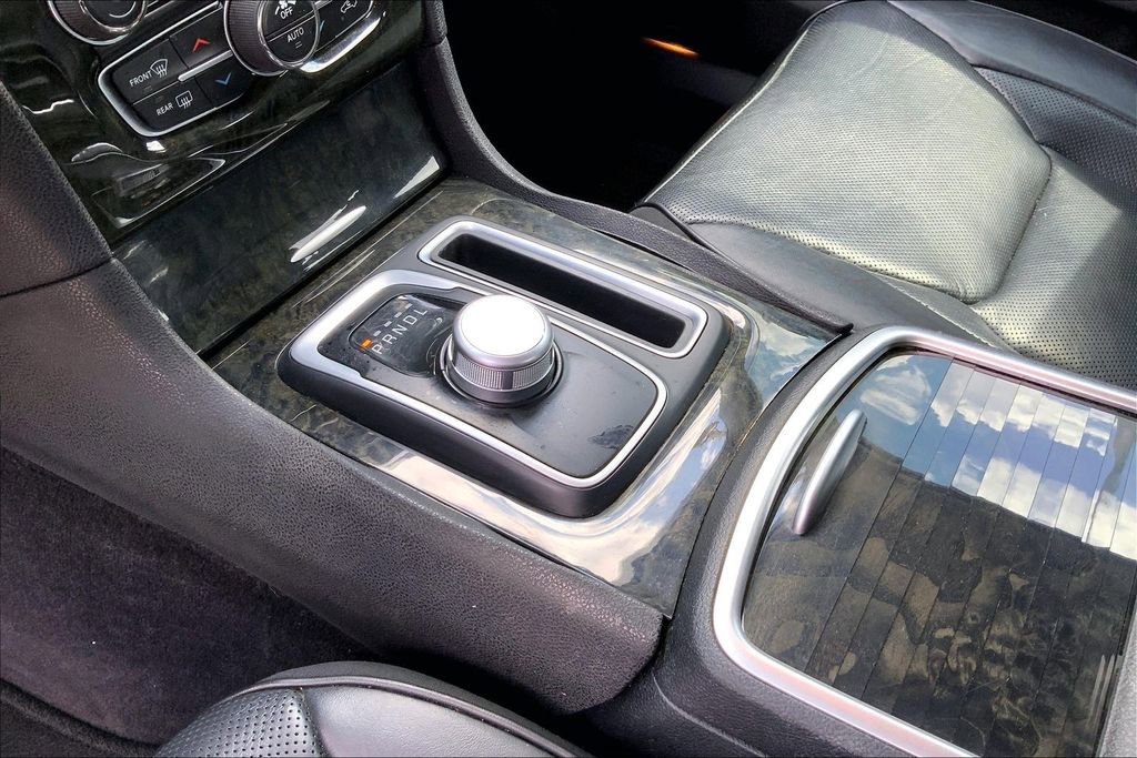 Used 2017 Chrysler 300 C w/ Safetytec Plus Group RWD image 17