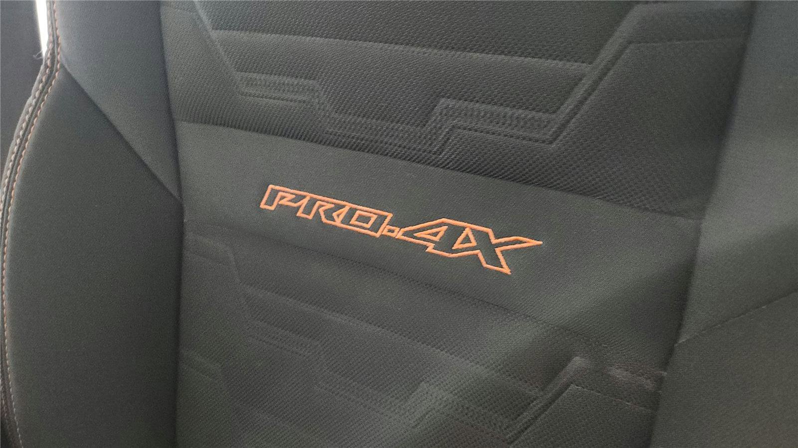 Used 2022 Nissan Frontier PRO-4X w/ Off-Road Protection Package image 17