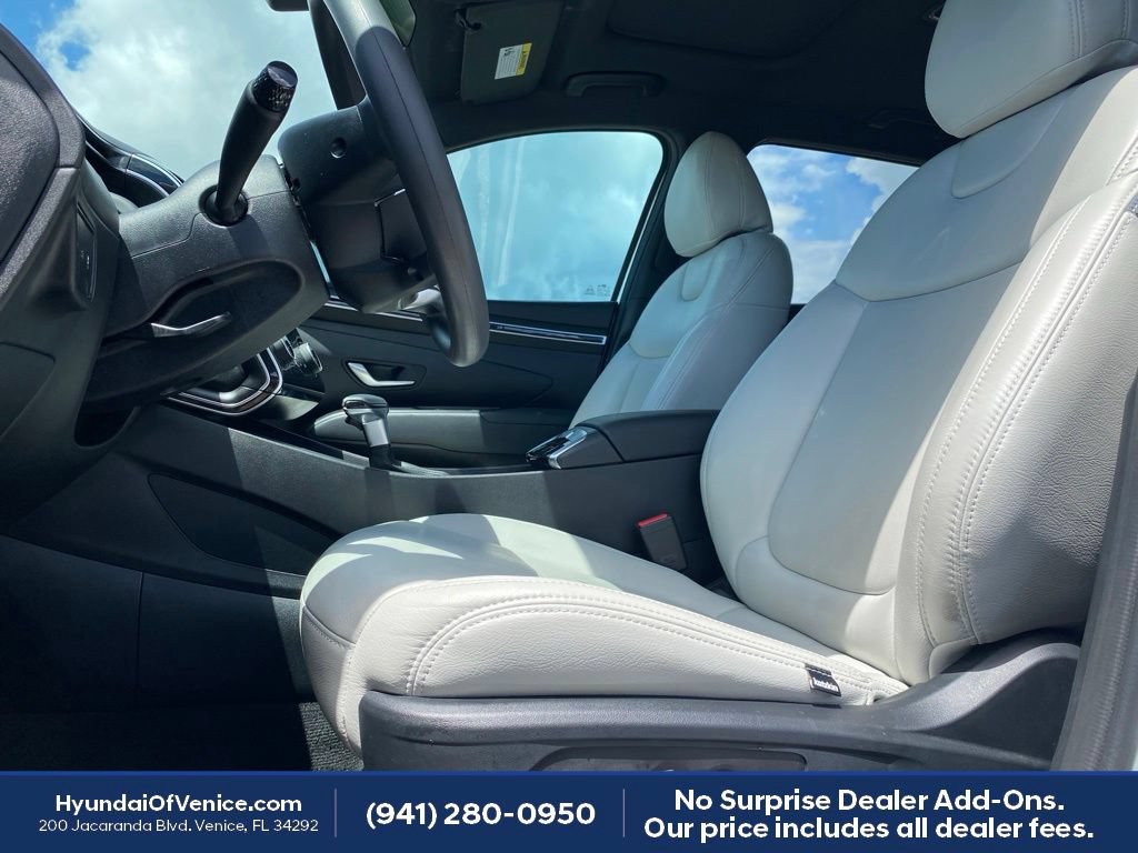 Certified 2022 Hyundai Santa Cruz SEL w/ Activity Package FWD image 2