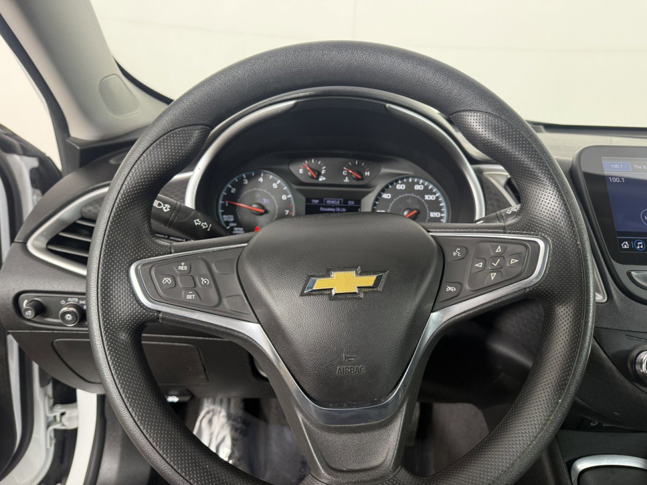 Used 2022 Chevrolet Malibu LT image 21