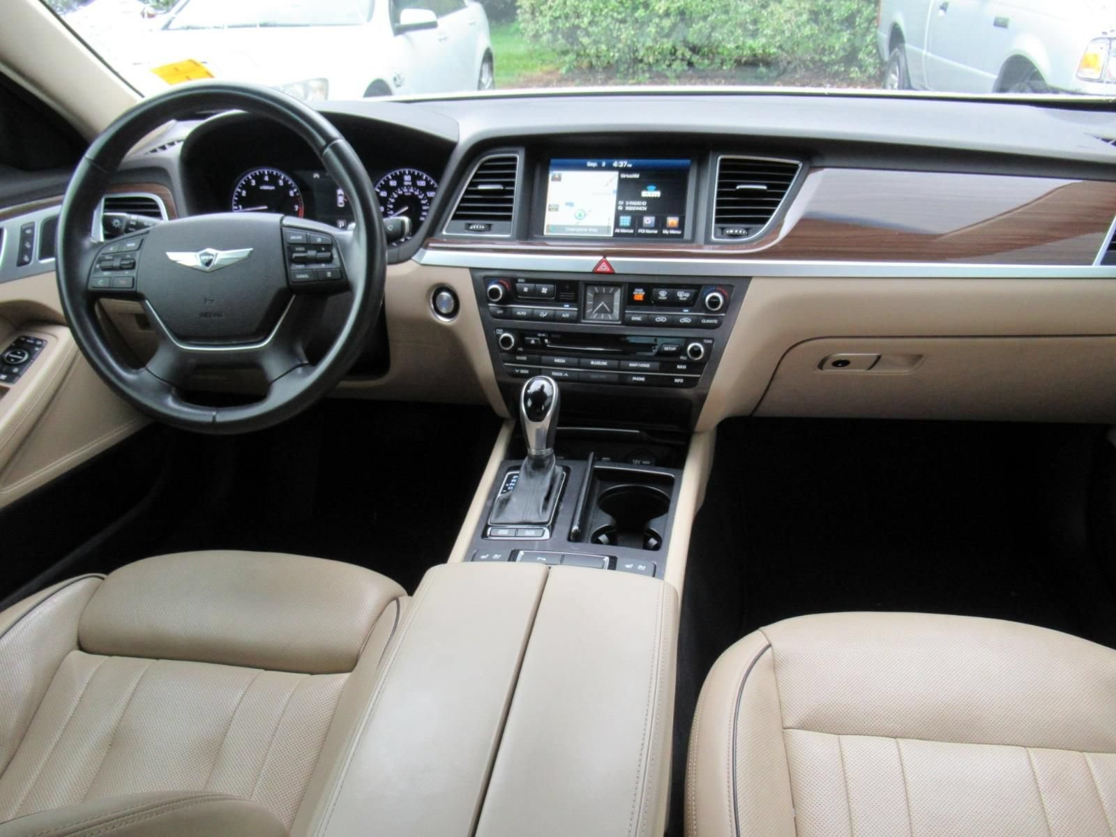 Used 2015 Hyundai Genesis 3.8 w/ Option Group 03 RWD image 11
