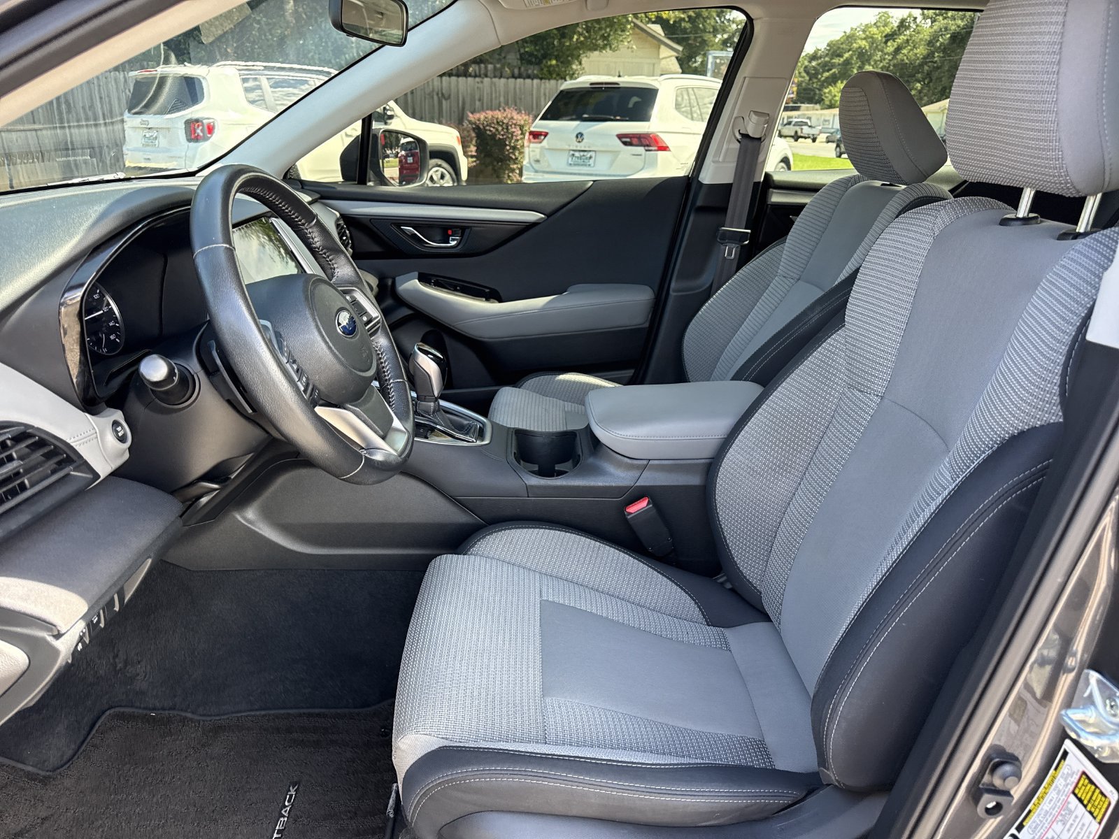 Used 2023 Subaru Outback Premium AWD/4WD image 9