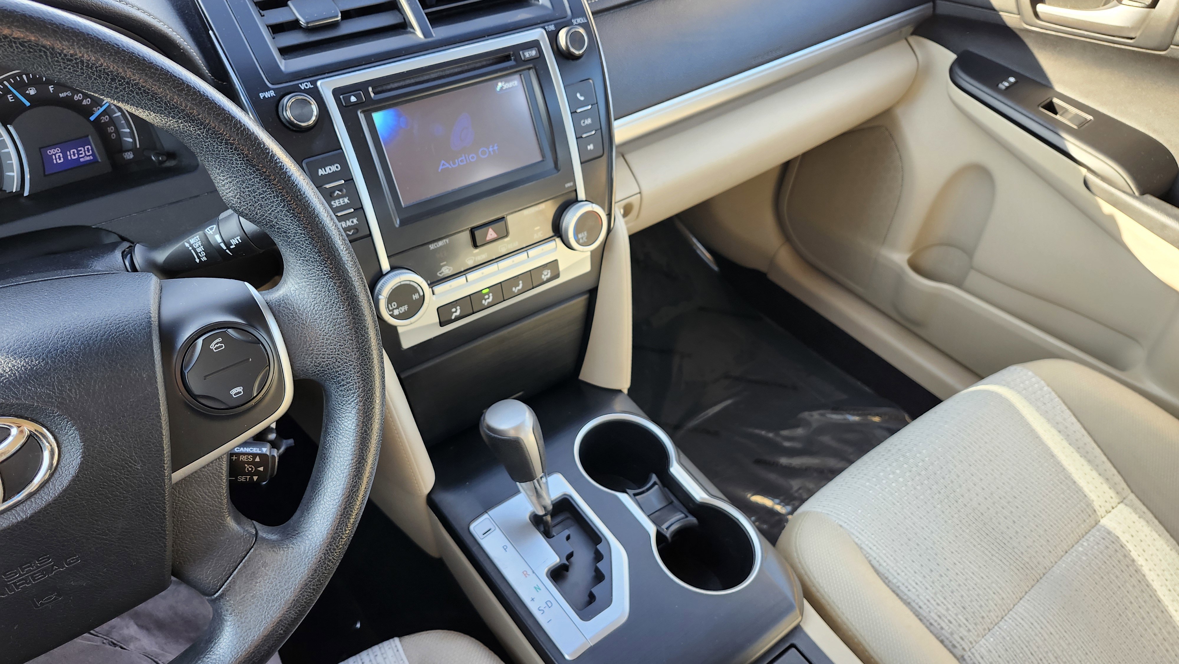 Used 2012 Toyota Camry LE image 27