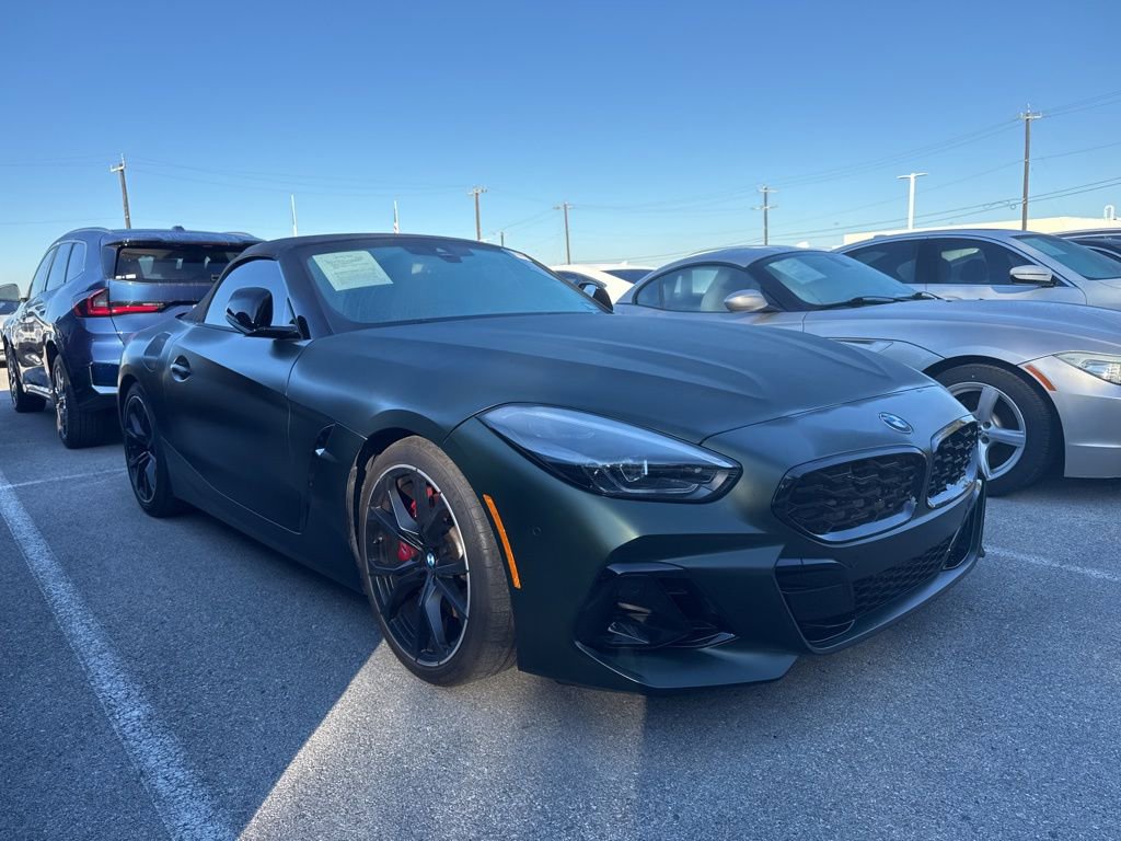 Certified 2025 BMW Z4 M40i w/ Edition image 2