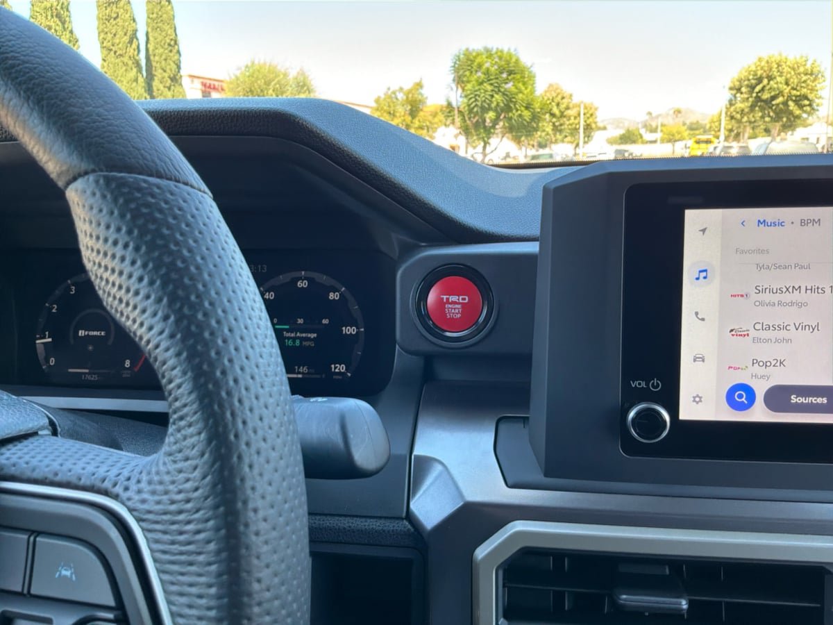 Used 2025 Toyota Tacoma TRD Sport AWD/4WD image 16