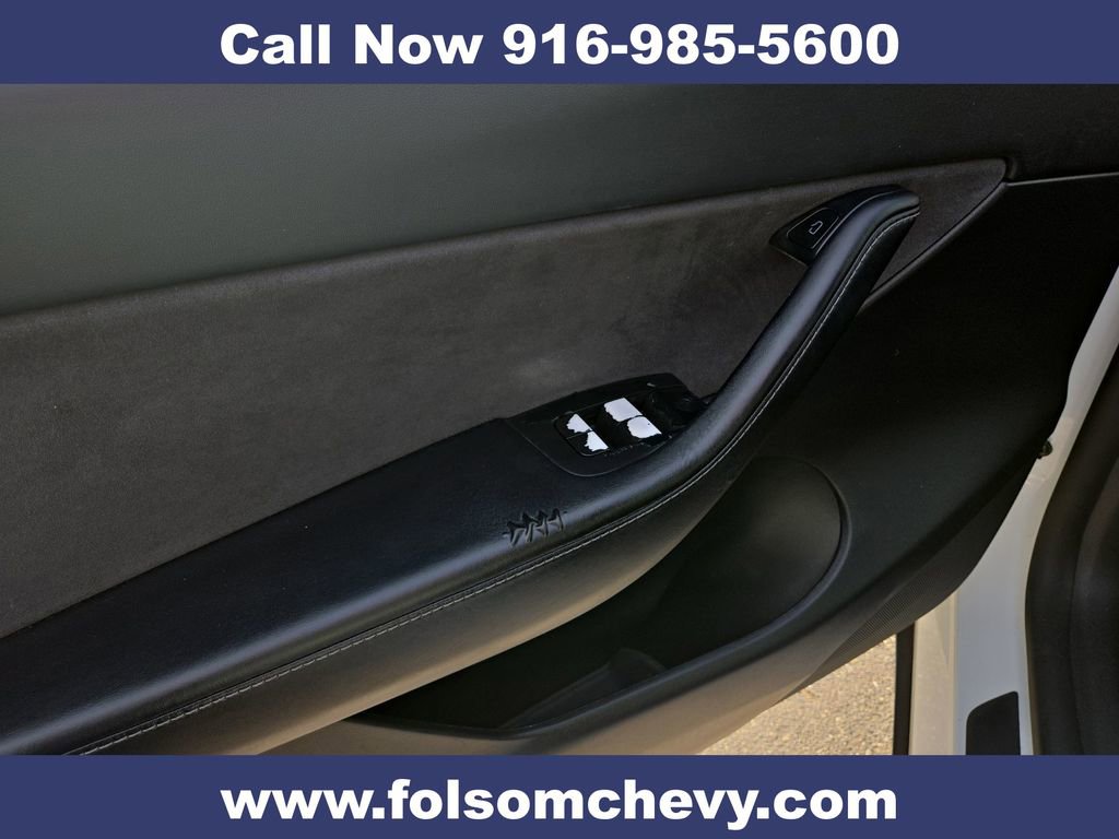 Used 2022 Tesla Model Y Long Range AWD/4WD image 23