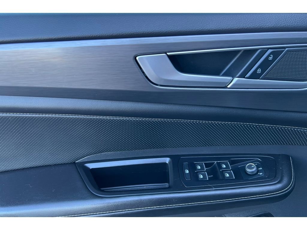 Used 2024 Volkswagen Atlas Cross Sport SE image 13