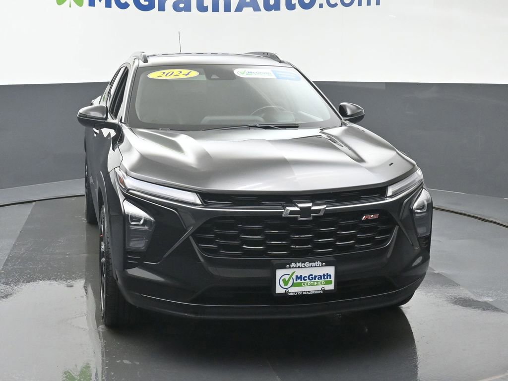 Used 2024 Chevrolet Trax RS w/ Sunroof Package image 4