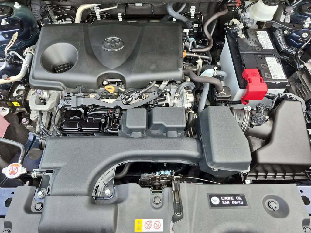 Used 2023 Toyota RAV4 XLE AWD/4WD image 32