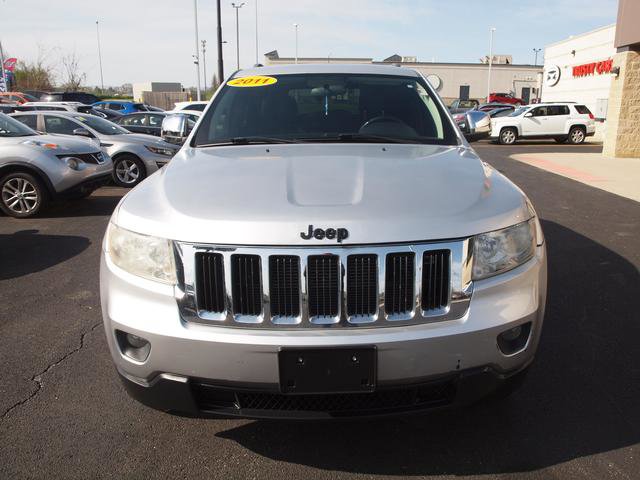 Used 2011 Jeep Grand Cherokee Laredo AWD/4WD image 4