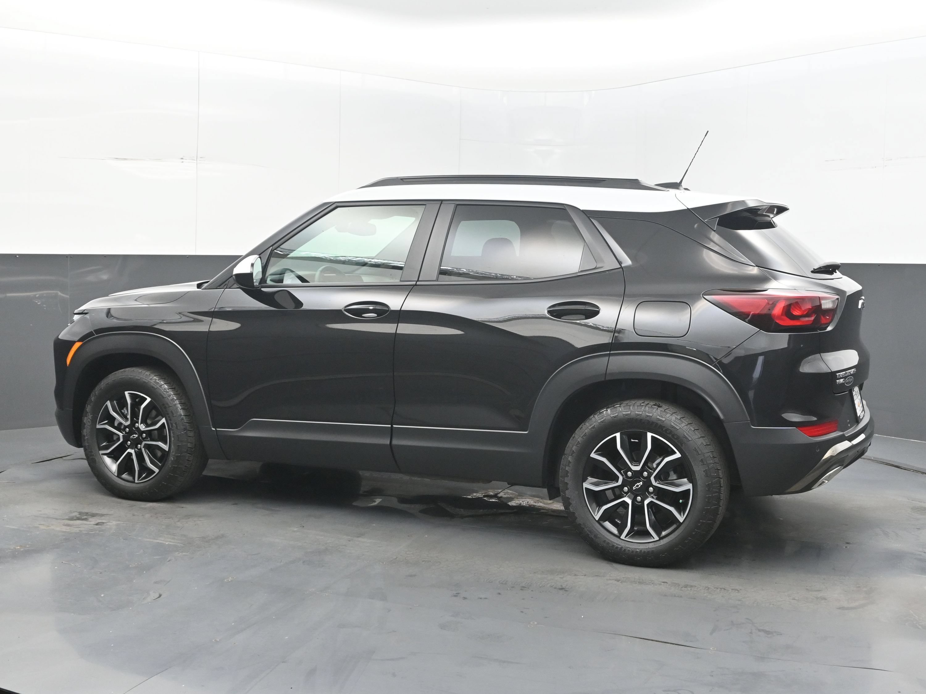 Used 2026 Chevrolet TrailBlazer ACTIV w/ Convenience Package AWD/4WD image 7