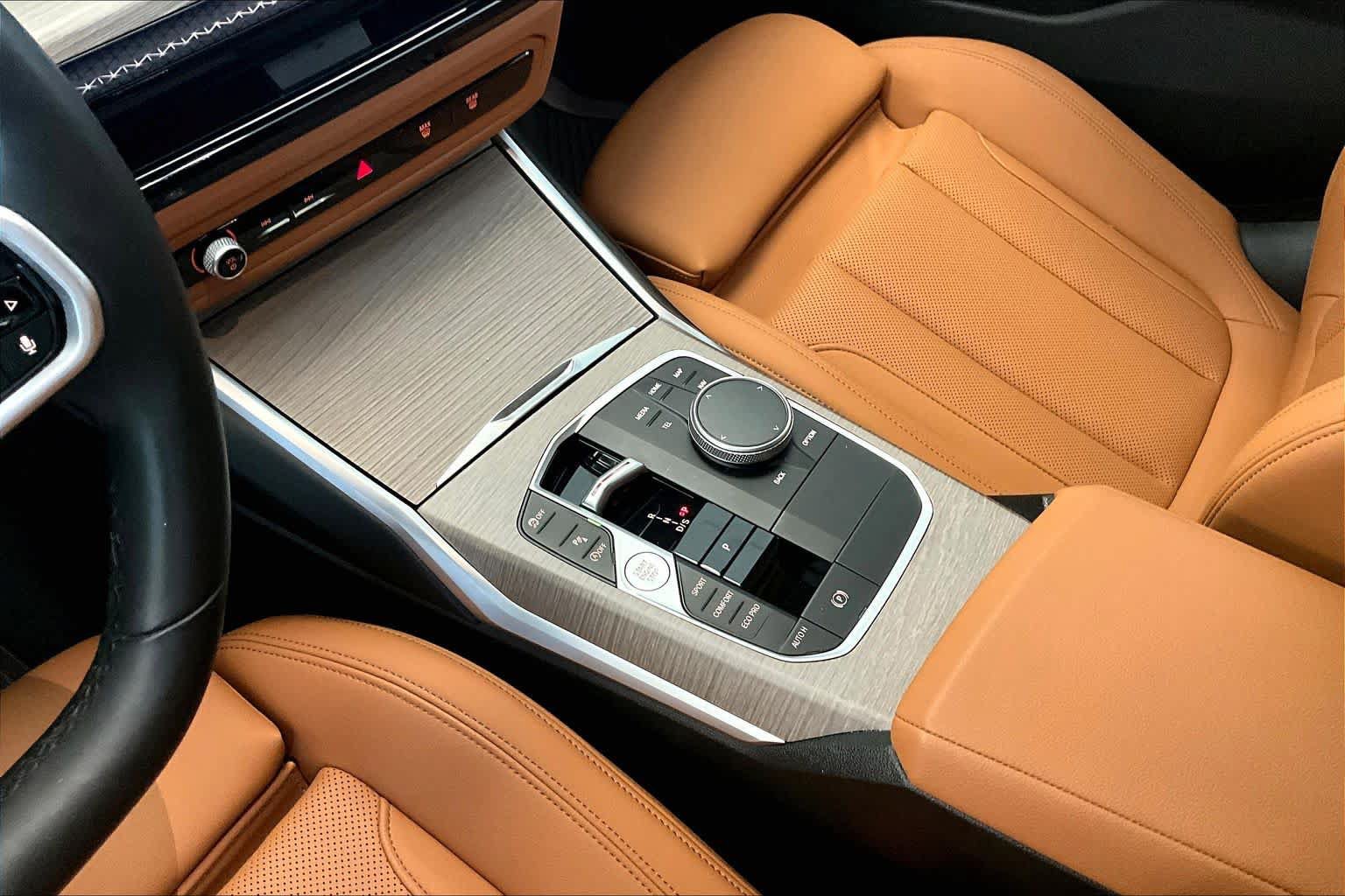 Used 2025 BMW 330i Sedan w/ M Sport Package RWD image 14