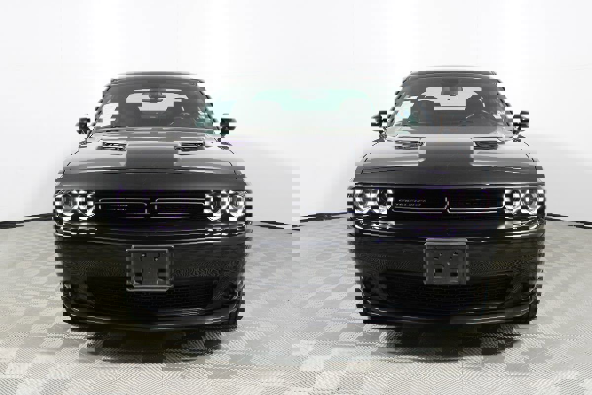 Used 2021 Dodge Challenger SXT image 24