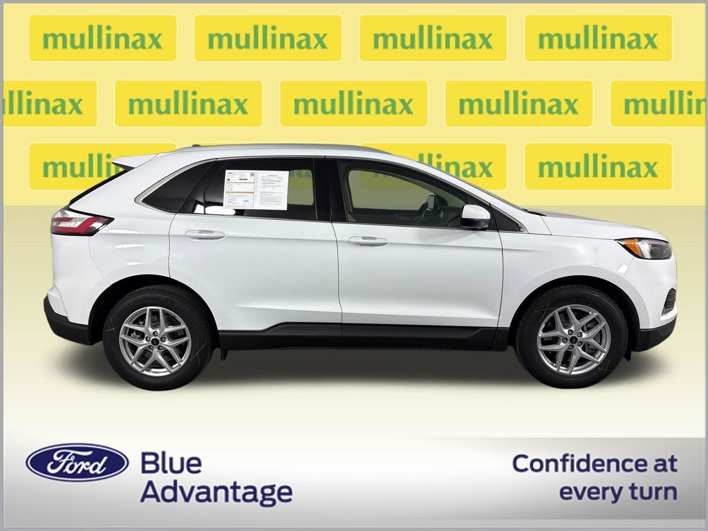 Certified 2023 Ford Edge SEL w/ Convenience Package AWD/4WD image 2