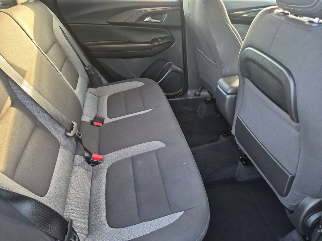 Used 2026 Chevrolet TrailBlazer LS AWD/4WD image 30