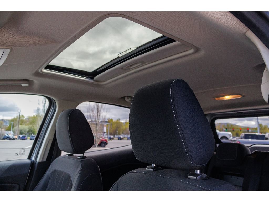 Used 2020 Ford EcoSport SE w/ SE Convenience Package AWD/4WD image 17