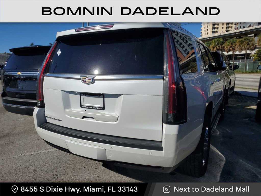 Used 2020 Cadillac Escalade 2WD image 5