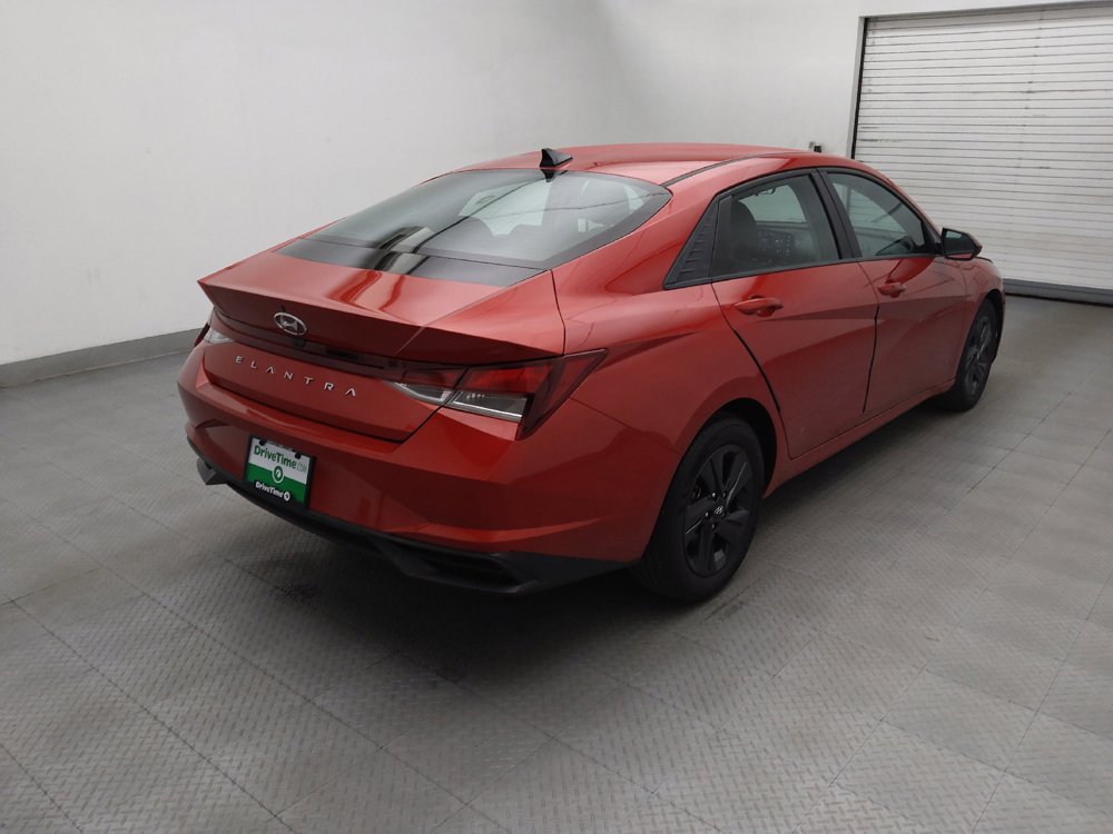 Used 2021 Hyundai Elantra SEL FWD image 9