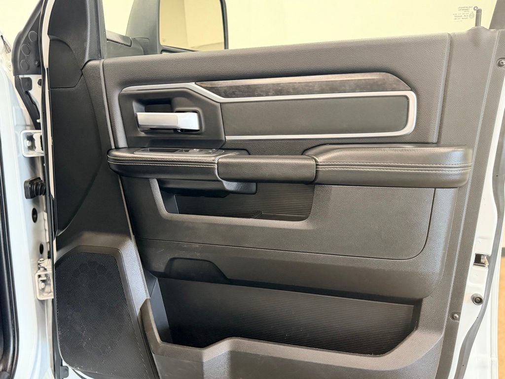Used 2024 RAM 2500 Big Horn AWD/4WD image 17