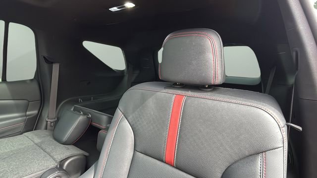 Used 2024 Chevrolet Traverse RS image 17