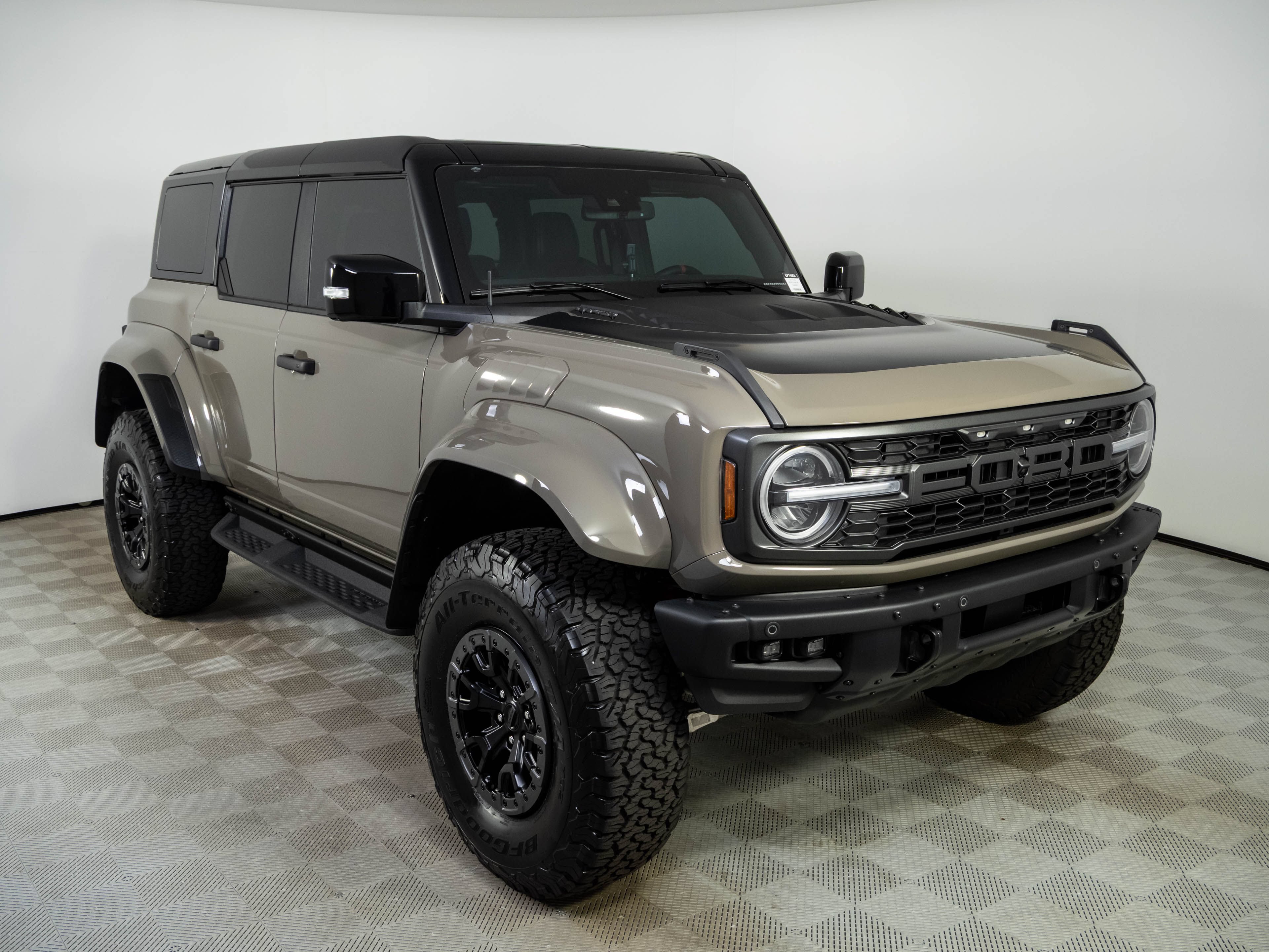 Used 2025 Ford Bronco Raptor AWD/4WD image 25