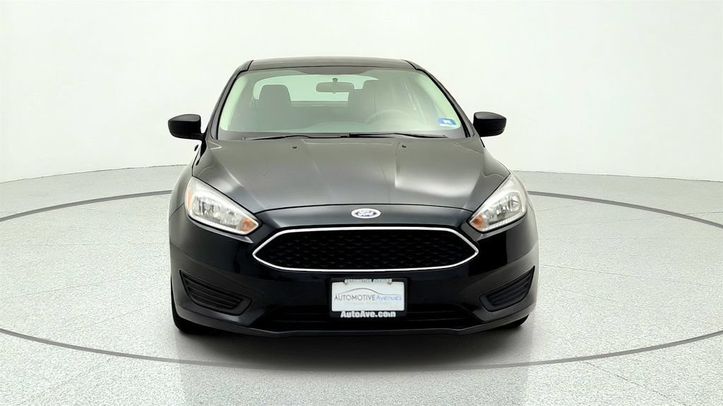 Used 2016 Ford Focus S FWD image 2