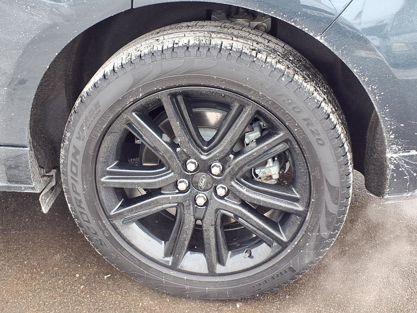 Used 2024 Ford Edge ST-Line image 27