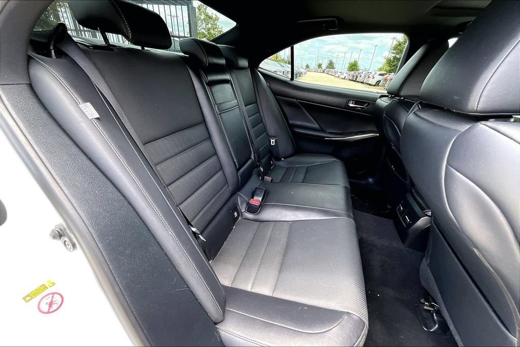 Used 2016 Lexus IS 200t w/ F Sport Package RWD image 32