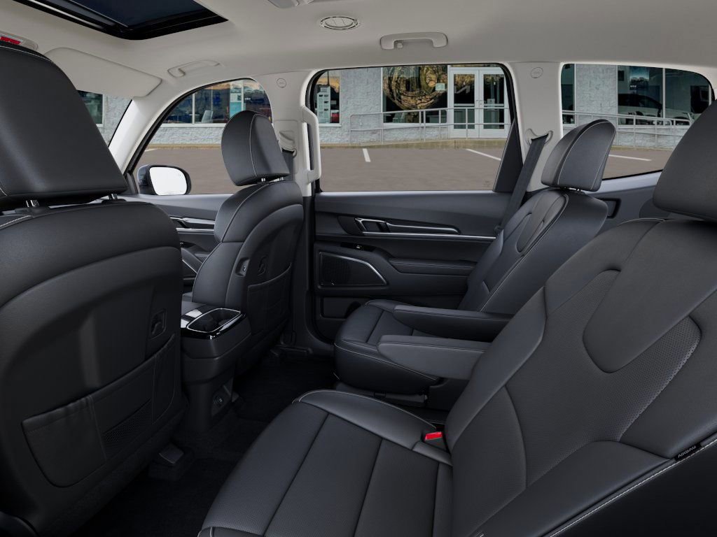 New 2025 Kia Telluride S image 18