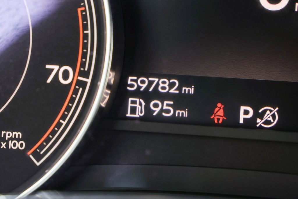 Used 2018 Bentley Bentayga image 14