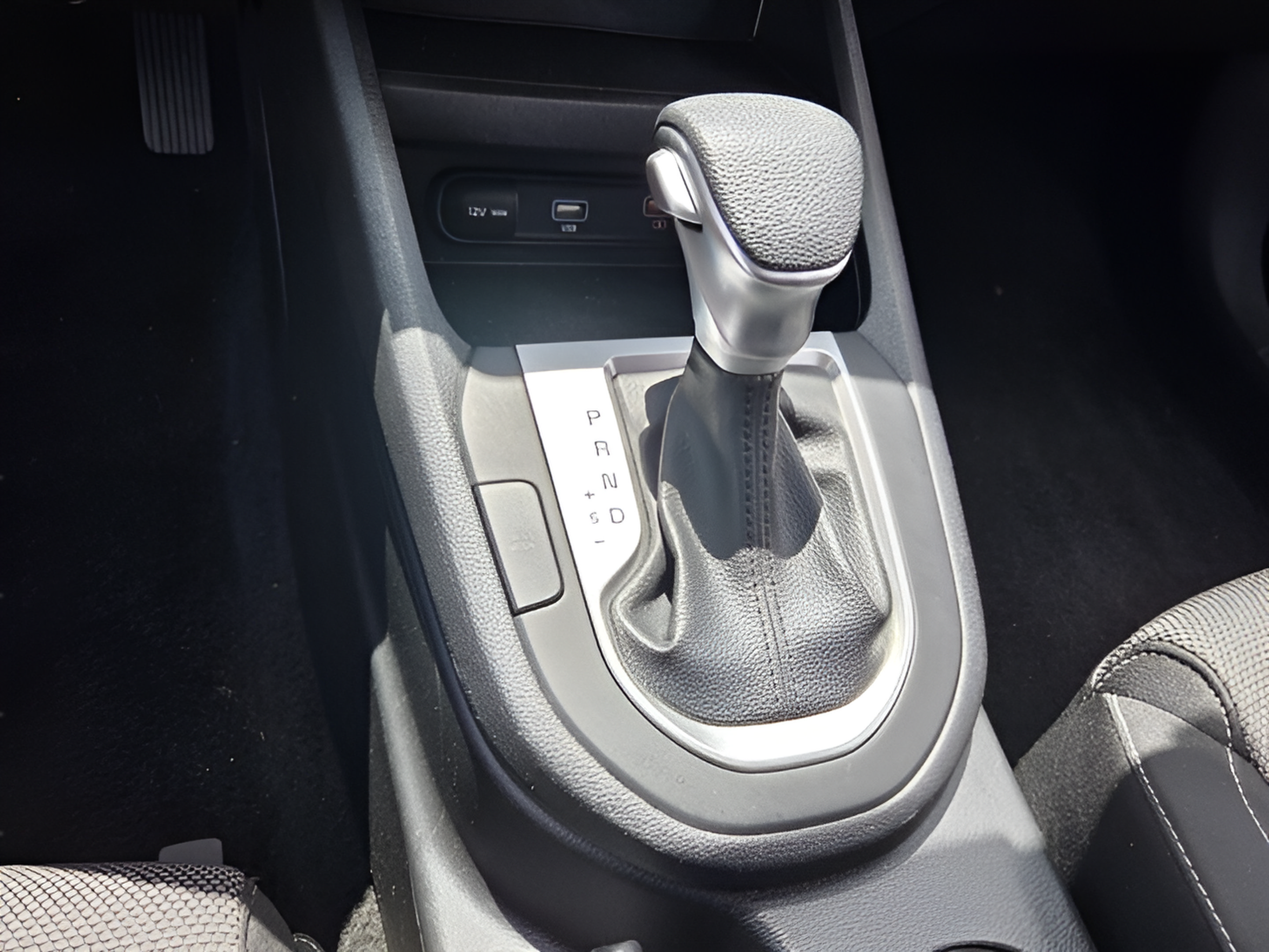 Used 2024 Kia Forte LXS FWD image 21