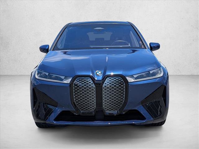 Used 2023 BMW iX xDrive50 w/ Sport Package AWD/4WD image 2