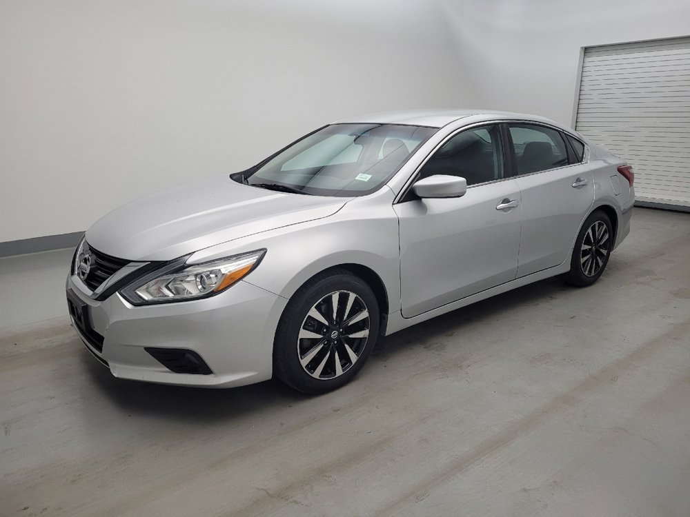 Used 2018 Nissan Altima 2.5 SV FWD image 2