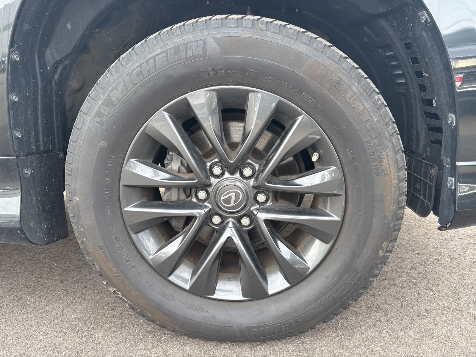 Used 2023 Lexus GX 460 Premium image 11