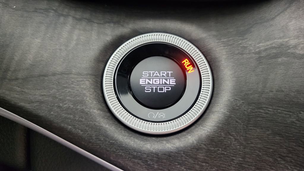 New 2025 Jeep Grand Cherokee Limited image 21