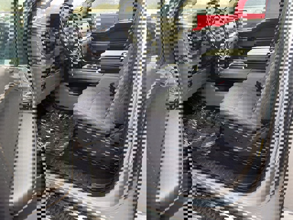 Used 2024 Ford F150 XLT w/ Mobile Office Package image 6