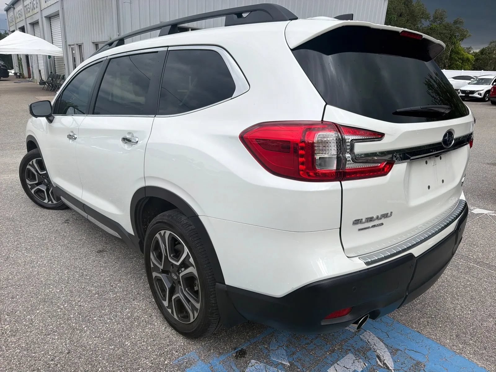 Used 2023 Subaru Ascent Touring AWD/4WD image 10