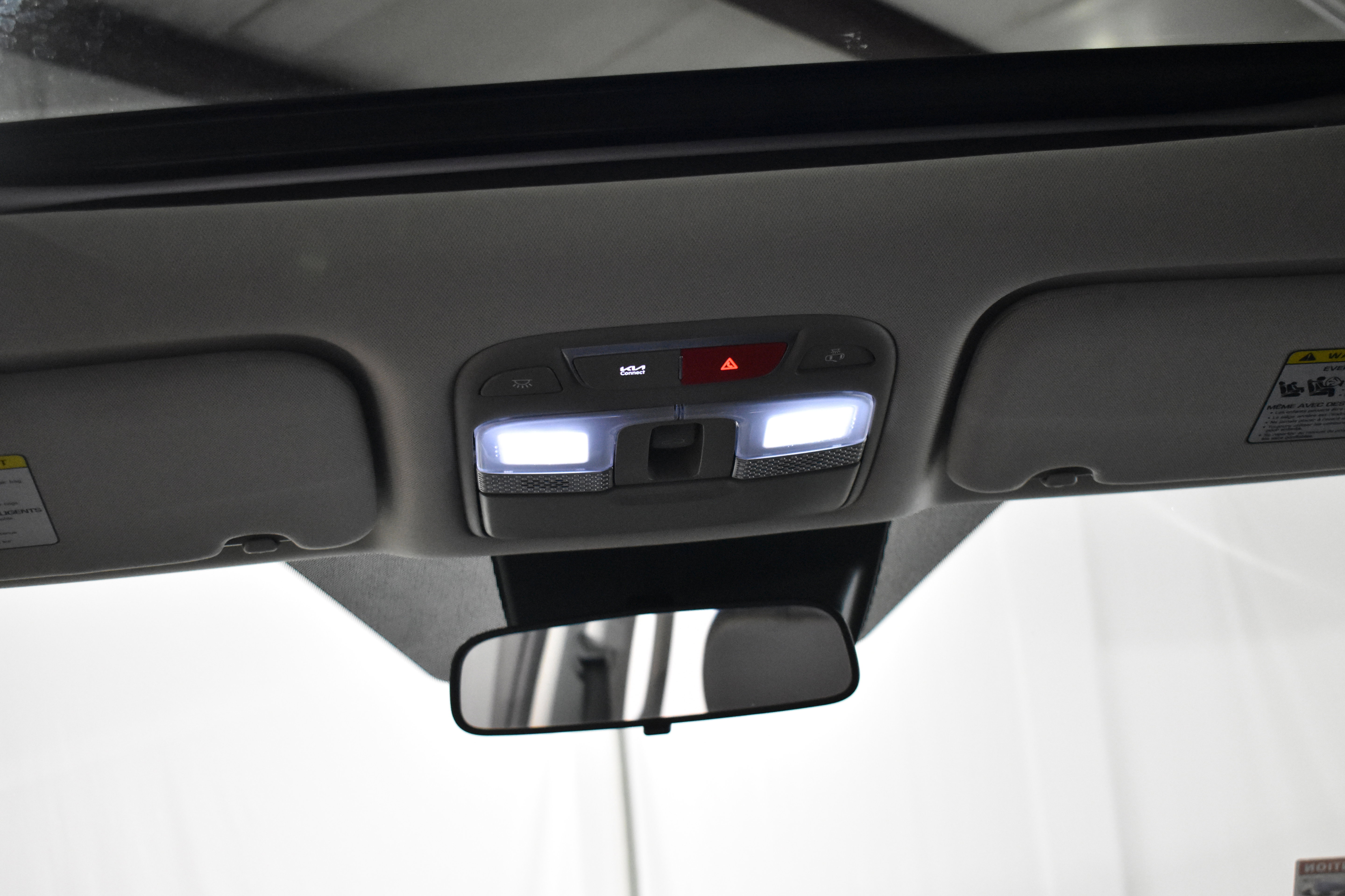 Used 2025 Kia Telluride S image 33