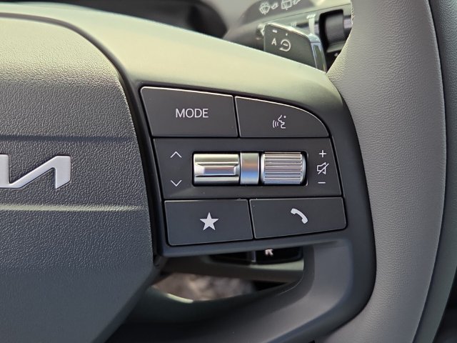 New 2027 Kia EV3 Wind FWD image 11