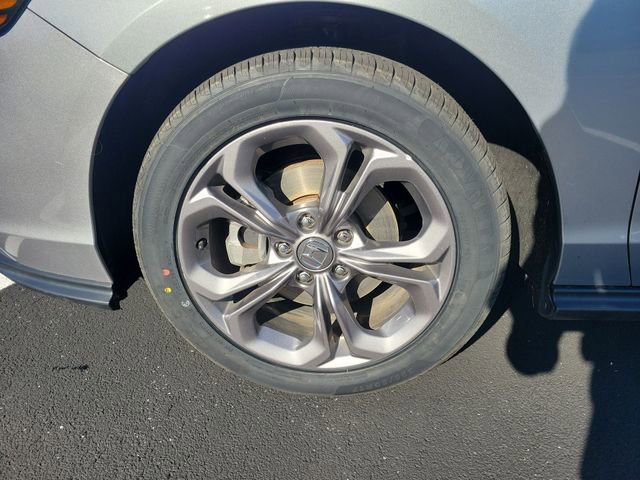 Used 2024 Honda Accord EX image 17